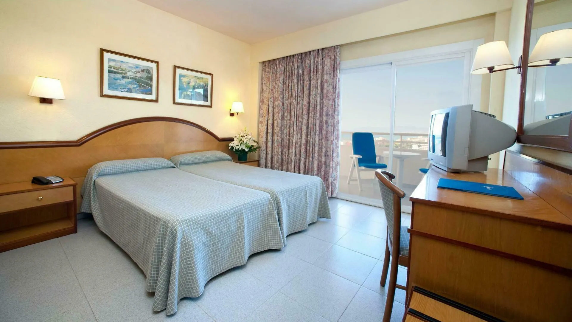 Grupotel Taurus Park Playa de Palma  Hotel